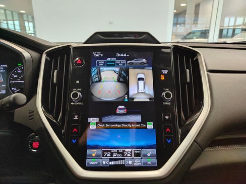 Used 2024 Subaru Ascent Limited w/ Technology Package image 15