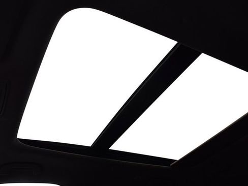 New 2025 Honda Pilot Touring image 21