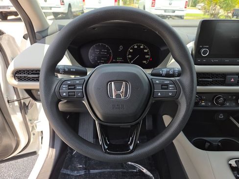 Used 2025 Honda HR-V LX image 32
