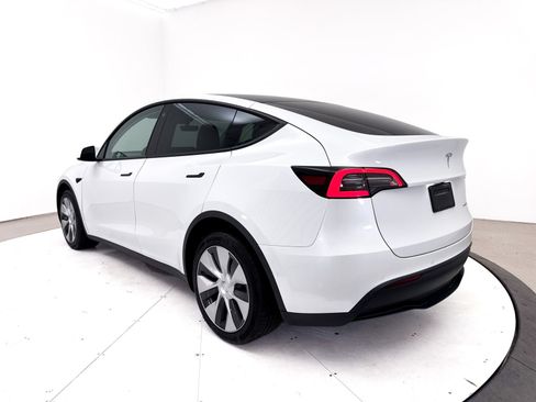 Used 2022 Tesla Model Y Long Range AWD/4WD image 15