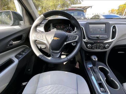 Used 2018 Chevrolet Equinox LT image 5