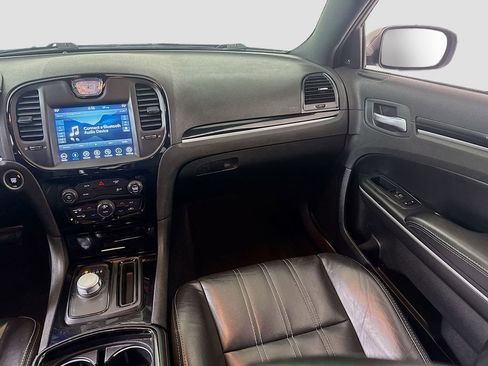 Used 2019 Chrysler 300 S image 24