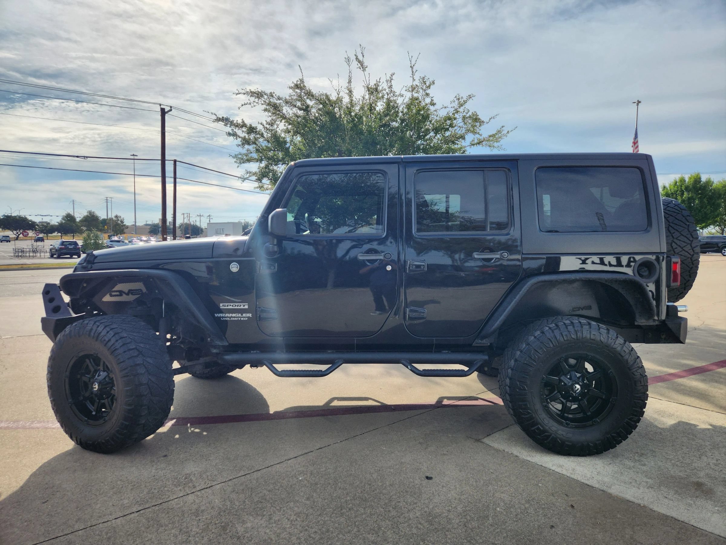 Used 2015 Jeep Wrangler Unlimited Sport AWD/4WD image 1