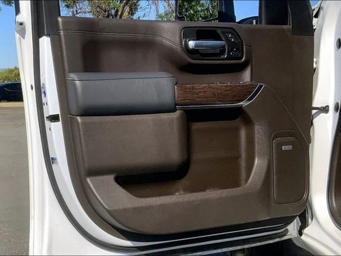 Used 2021 GMC Sierra 2500 Denali w/ Denali Ultimate Package AWD/4WD image 23