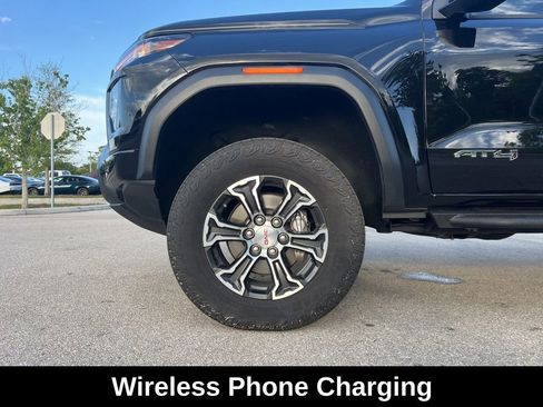 Used 2025 GMC Canyon AT4 w/ Technology Plus Package AWD/4WD image 26