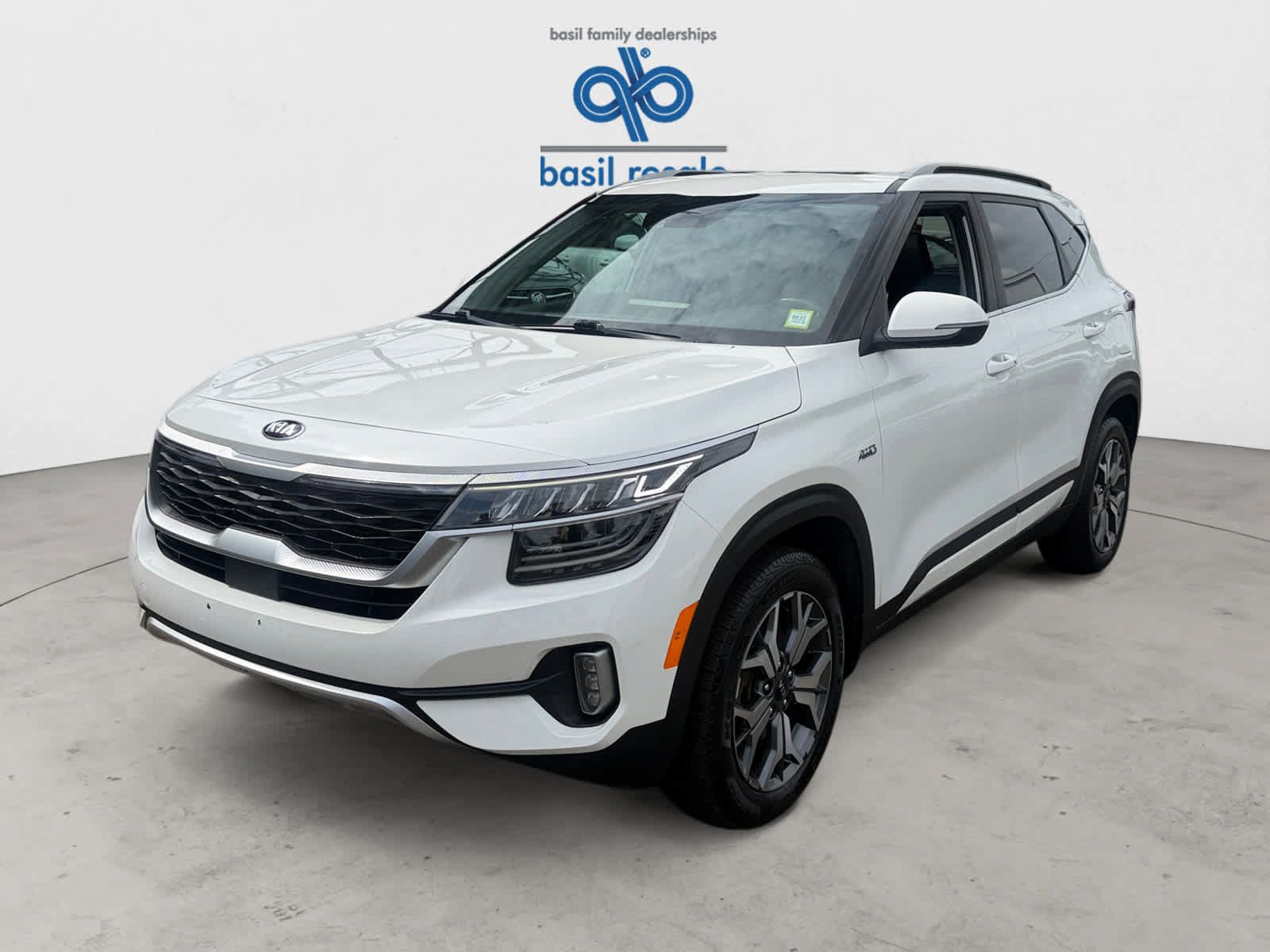 Used 2021 Kia Seltos EX AWD/4WD image 2
