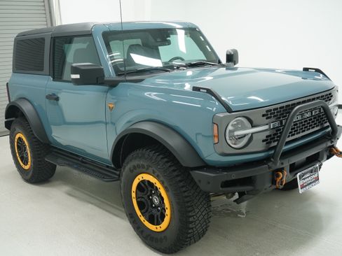 Used 2022 Ford Bronco Badlands AWD/4WD image 3