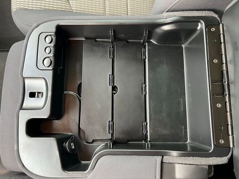 Used 2011 RAM 1500 Big Horn image 31