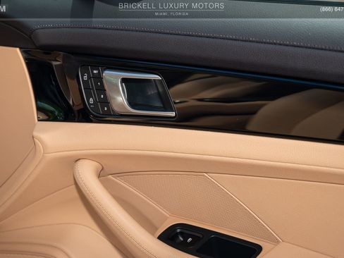 Used 2022 Porsche Panamera image 58