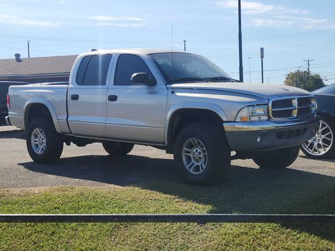 Used 2001 Dodge Dakota 4x4 Quad Cab image 1