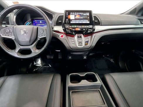 Used 2024 Honda Odyssey Sport image 15