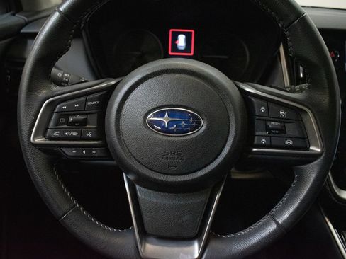 Certified 2025 Subaru Outback Premium AWD/4WD image 12