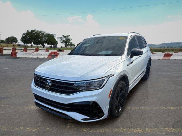 Used 2023 Volkswagen Tiguan SE R-Line FWD image 5