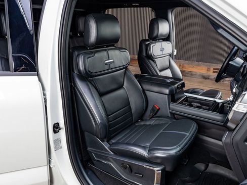 Used 2025 Ford F450 Platinum AWD/4WD image 30