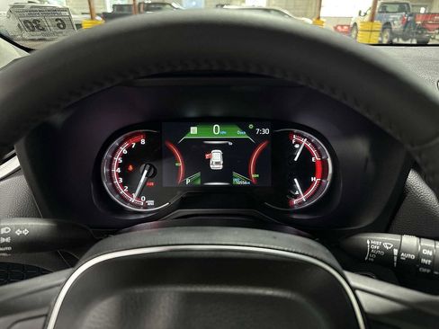 Used 2025 Toyota RAV4 XLE w/ Convenience Package image 59