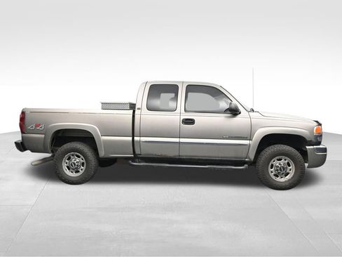 Used 2003 GMC Sierra 2500 SLE w/ Snow Plow Prep Package AWD/4WD image 6