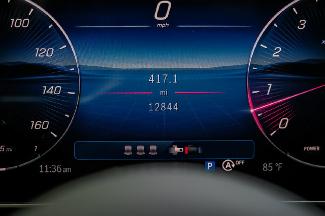 Used 2025 Mercedes-Benz GLC 300 4MATIC image 23