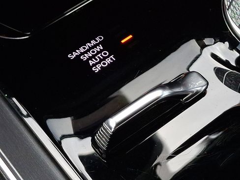 Used 2024 Jeep Wagoneer Series II image 29