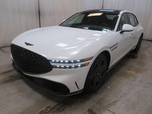 New 2026 Genesis G90 3.5T Prestige image 3