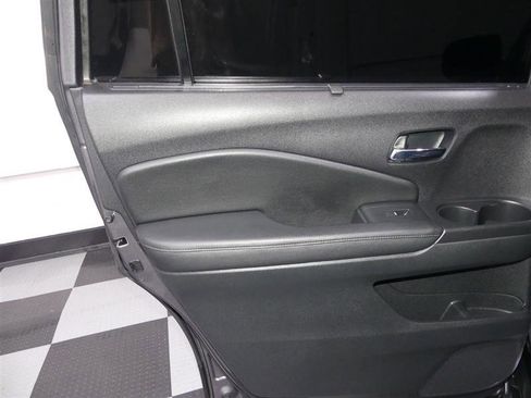 Used 2018 Honda Pilot Elite image 26