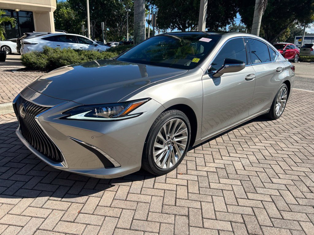 Used 2019 Lexus ES 350 w/ Accessory Package FWD image 7