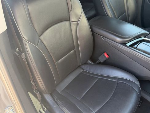Used 2021 Buick Enclave Avenir w/ Avenir Technology Package AWD/4WD image 15