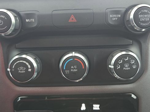 Used 2022 RAM 1500 Lone Star image 17