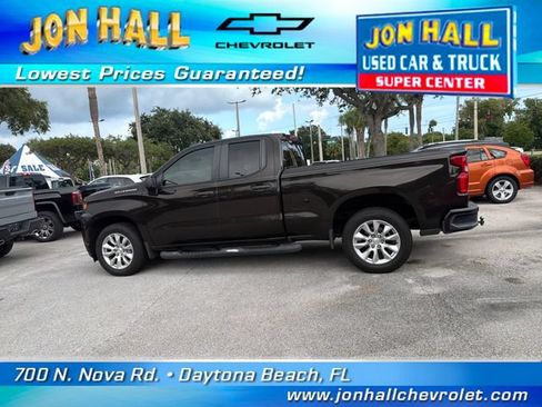 Used 2020 Chevrolet Silverado 1500 Custom w/ Custom Value Package RWD image 6