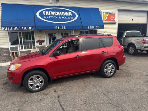 Used 2012 Toyota RAV4 4WD w/ Value Pkg image 2