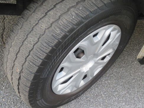 Used 2024 Ford Transit 350 XLT image 11