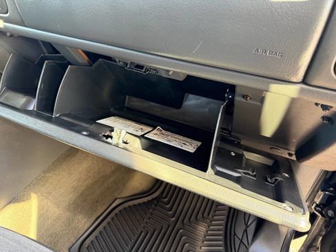 Used 2005 Chevrolet Silverado 2500 LS image 20