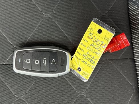 Used 2020 Nissan Kicks S image 43