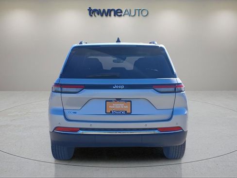 Used 2023 Jeep Grand Cherokee 4WD 4xe image 4