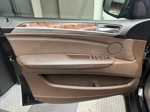 Used 2013 BMW X5 xDrive35d w/ Premium Pkg image 13