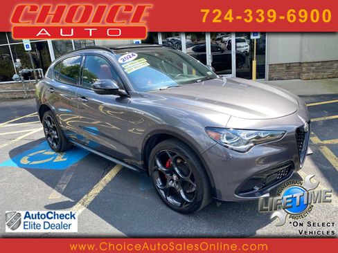 Used 2024 Alfa Romeo Stelvio Veloce AWD/4WD image 1