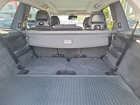 Used 2022 Volvo XC90 T6 Momentum w/ Protection Package Premier image 8