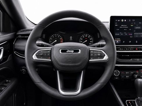 Used 2023 Jeep Compass Latitude w/ Sun and Sound Group AWD/4WD image 35