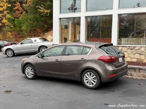 Used 2014 Kia Forte EX w/ EX Premium Package image 3