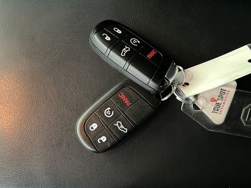 Used 2023 Dodge Charger R/T w/ Blacktop Package image 33