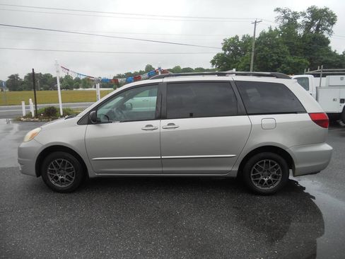 Used 2005 Toyota Sienna LE FWD image 15