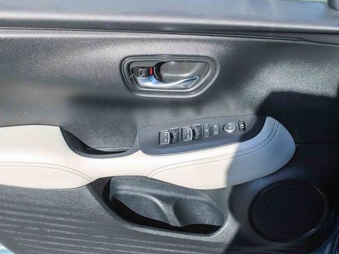 Used 2024 Honda HR-V EX-L image 21