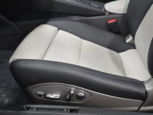 Certified 2024 Porsche 718 Cayman w/ Premium Package RWD image 23