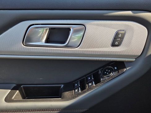 New 2026 Ford Explorer Active image 23