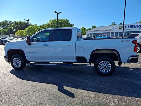 Used 2025 Chevrolet Silverado 2500 LT w/ Convenience Package AWD/4WD image 8