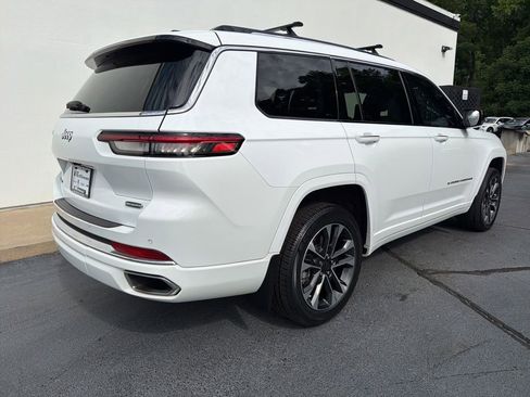 Certified 2023 Jeep Grand Cherokee L Overland w/ Rear Seat Video Group I AWD/4WD image 10