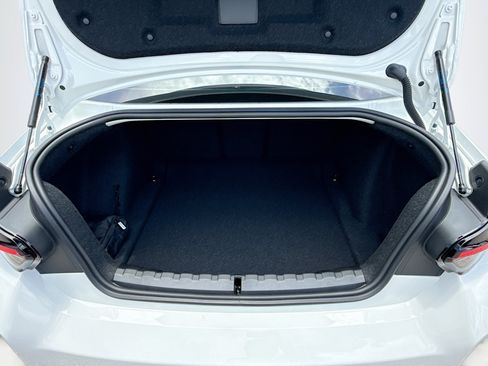 Used 2026 BMW M2 RWD image 12