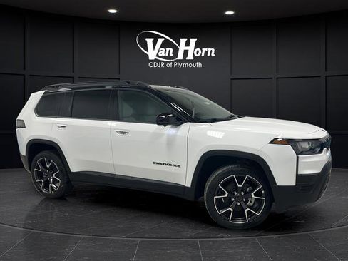 New 2026 Jeep Cherokee Overland w/ Trailer Tow Group image 1
