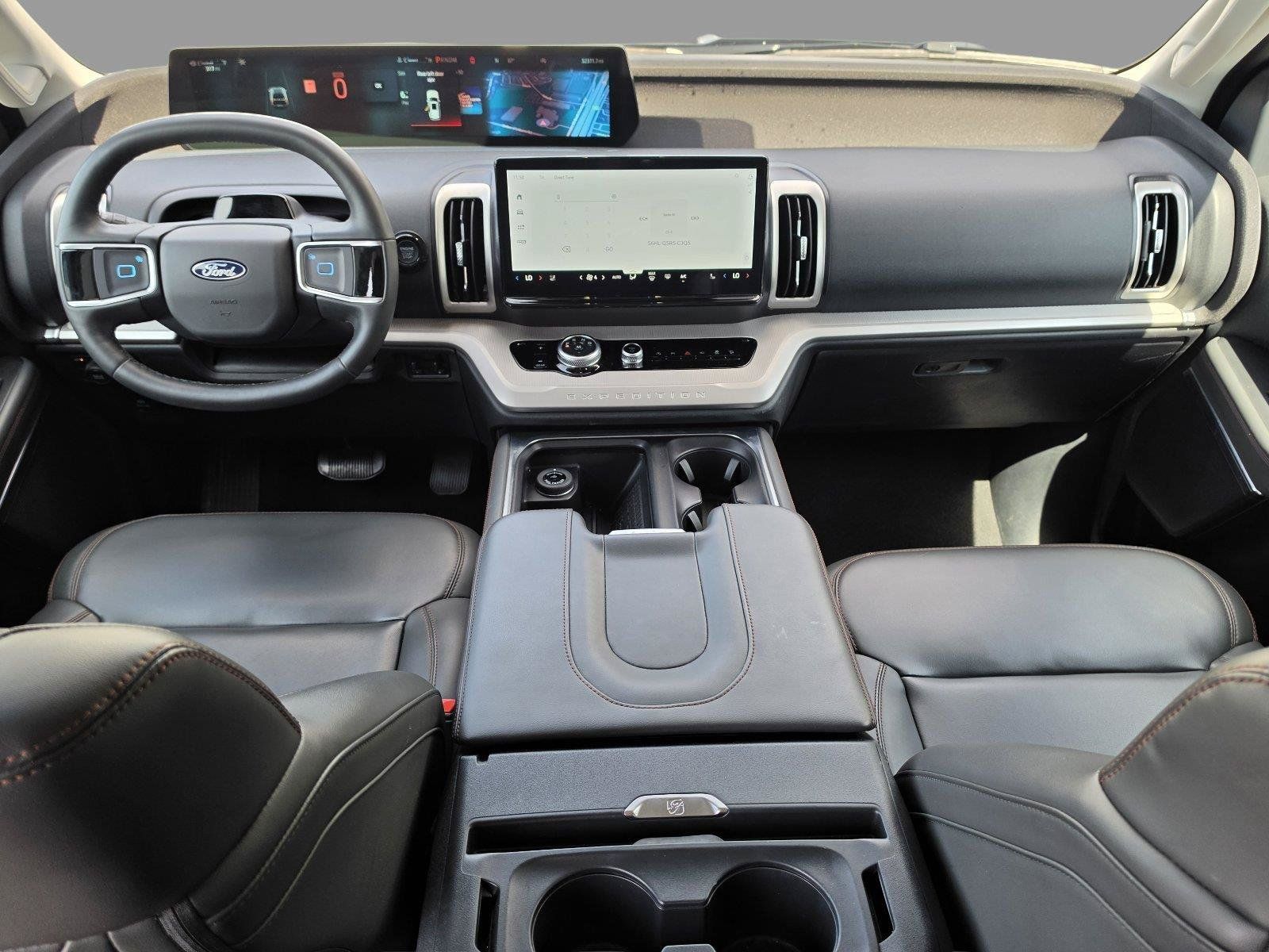 Used 2025 Ford Expedition Max Active AWD/4WD image 9