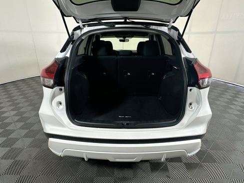Used 2022 Nissan Kicks SV FWD image 31