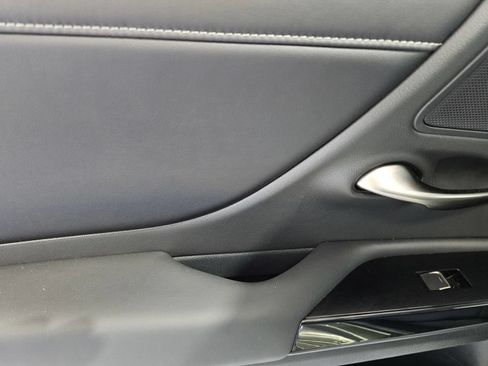 Used 2024 Lexus ES 350 w/ Premium Package FWD image 11